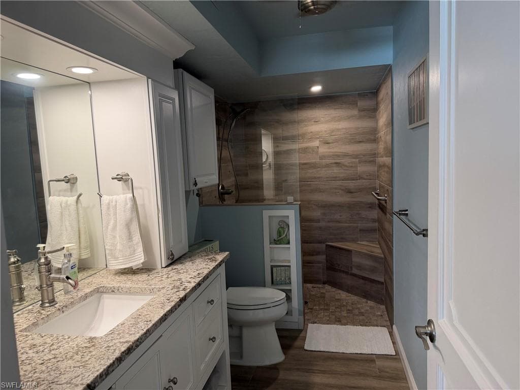 6400 Estero BLVD 403-5