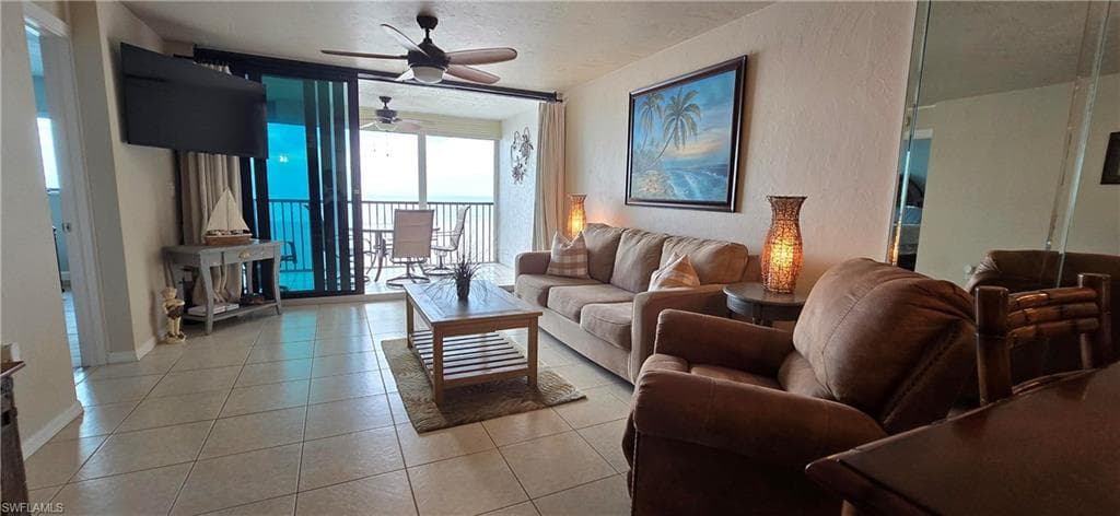 6400 Estero BLVD 403-2