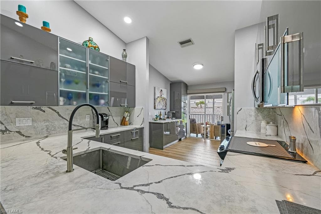 470 Country Hollow CT I201-7