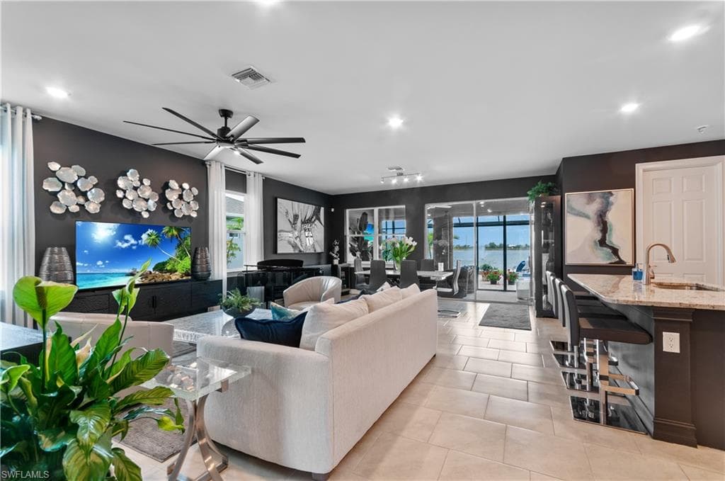 847 Stonewater Lake TER W-16