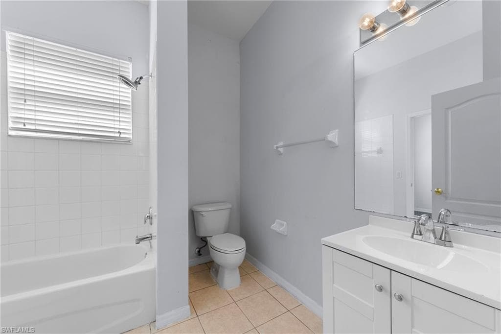 2727 Blue Cypress Lake CT-15