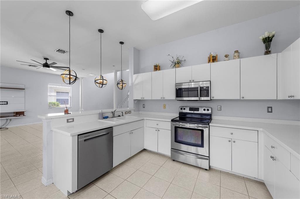 2727 Blue Cypress Lake CT-11