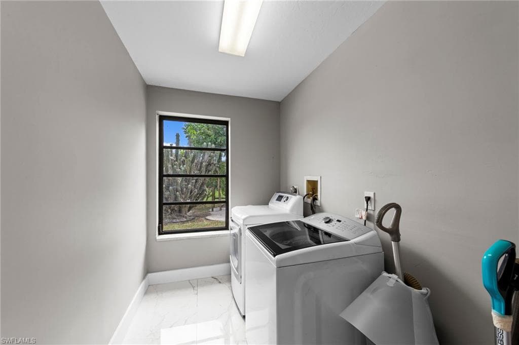 17209 Castleview DR-34