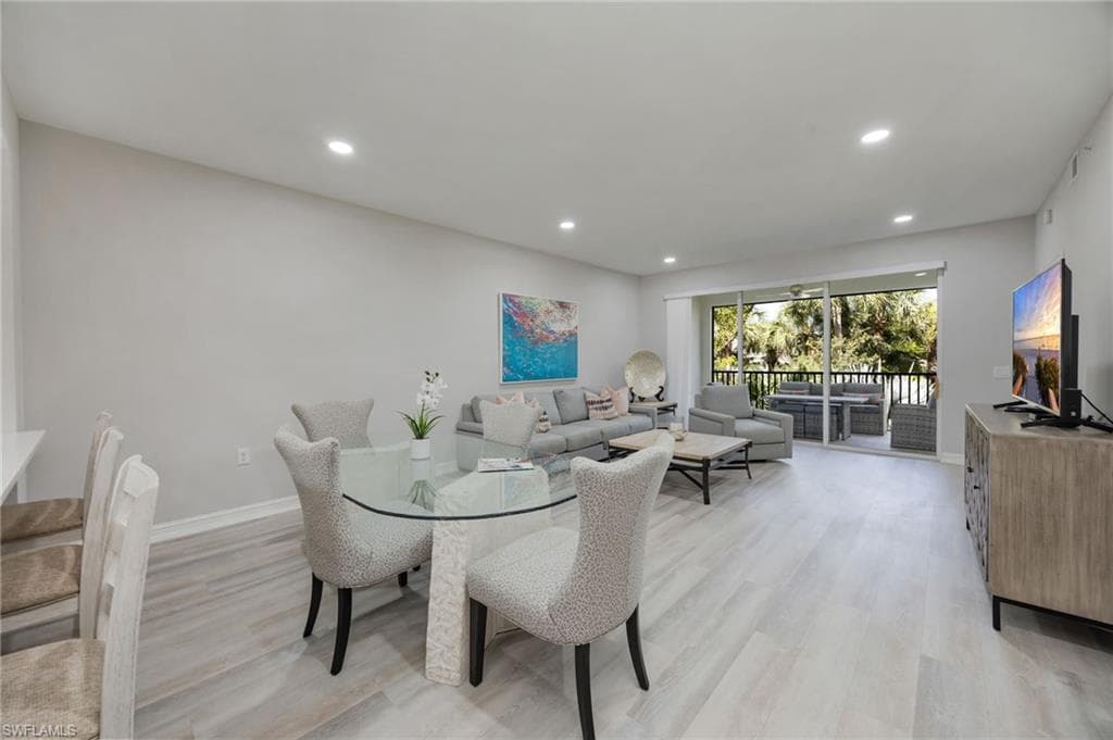 20930 Island Sound CIR 203-6