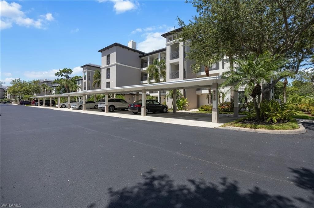 20930 Island Sound CIR 203-22