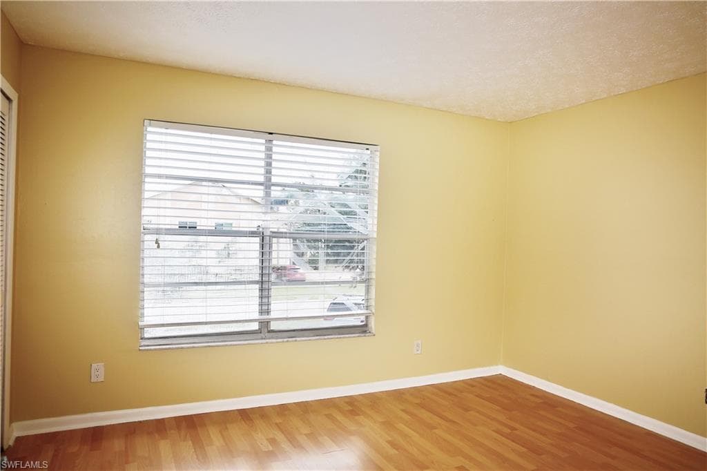 1123 SW 48th TER 102-22