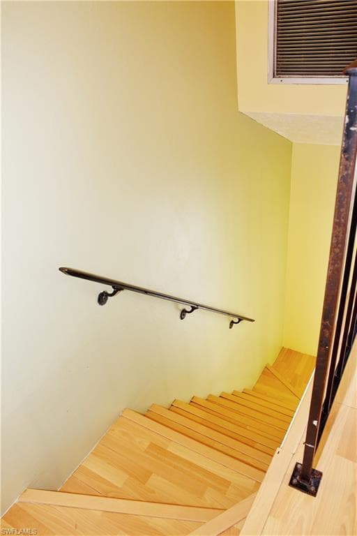 1123 SW 48th TER 102-14