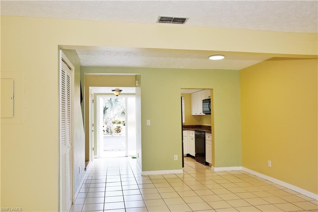 1123 SW 48th TER 102-10