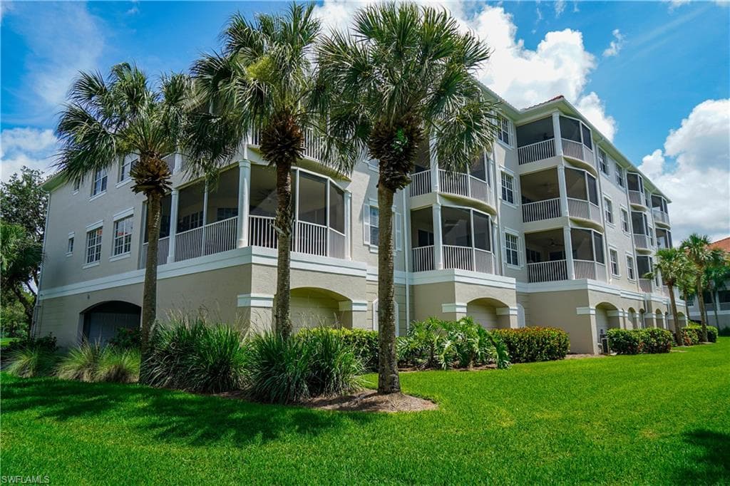 4853 Hampshire CT 105-1