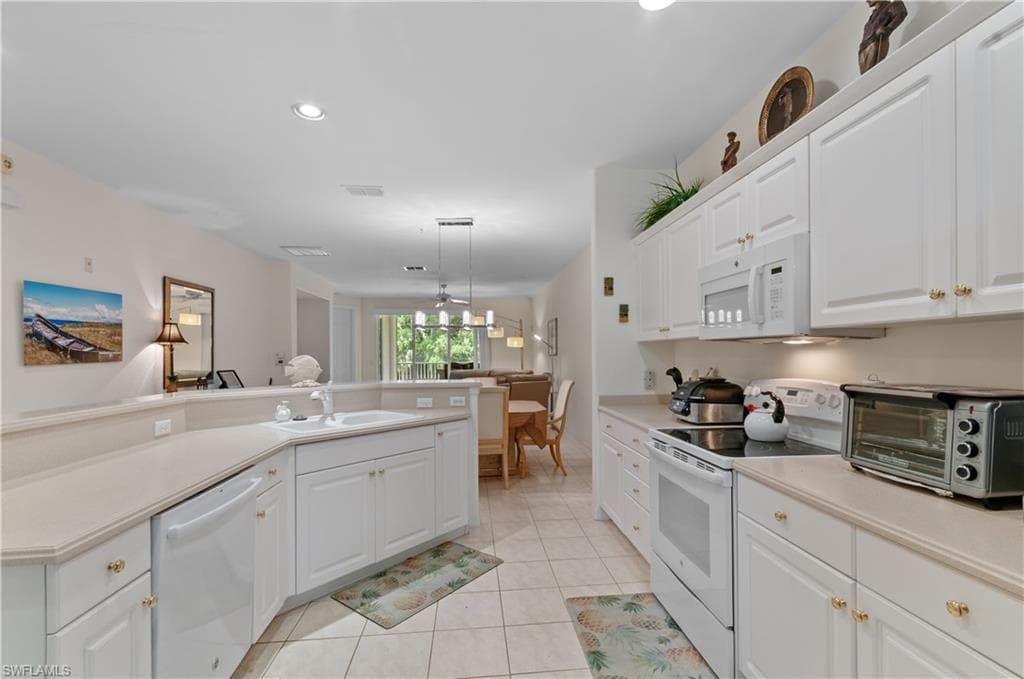 4853 Hampshire CT 105-4
