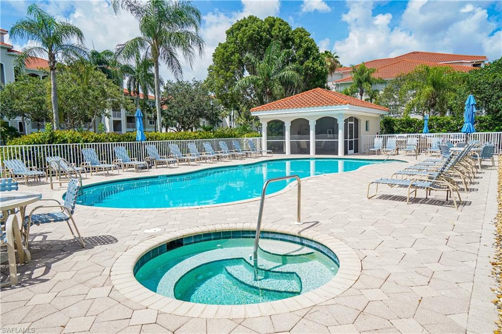 4853 Hampshire CT 105-37