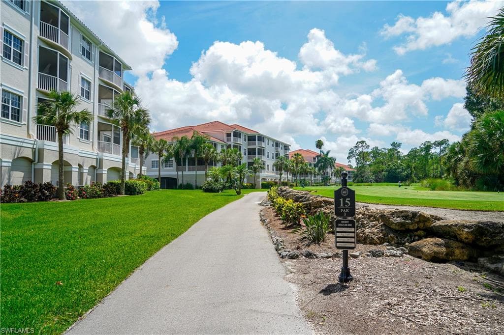 4853 Hampshire CT 105-32
