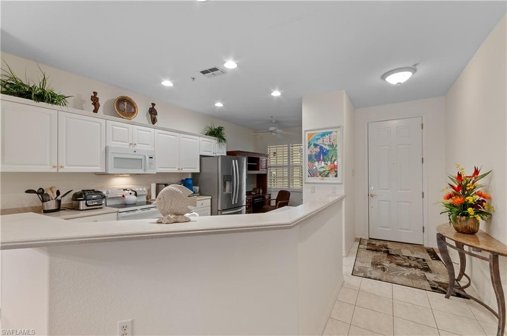 4853 Hampshire CT 105-7