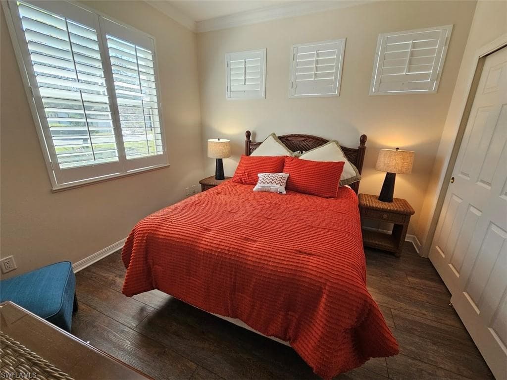 10518 Avila CIR-25