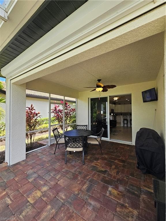 10518 Avila CIR-8