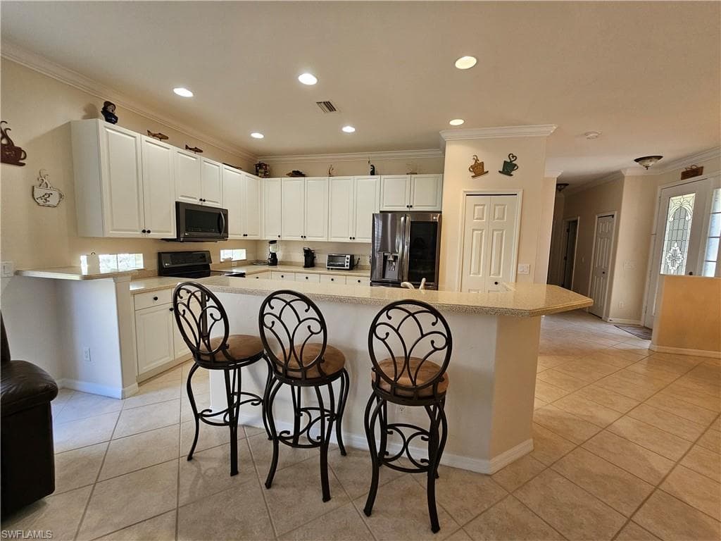 10518 Avila CIR-3