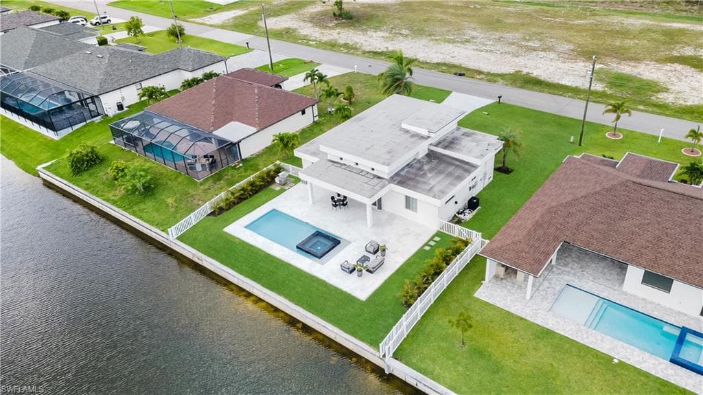 1425 SW 24th ST-8