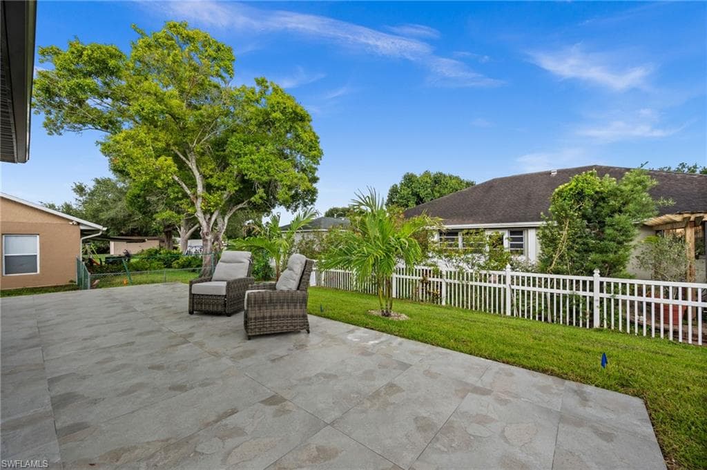 16264 Horizon RD-13
