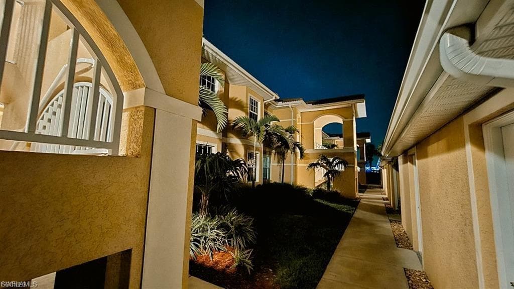 1137 Winding Pines CIR 203-2