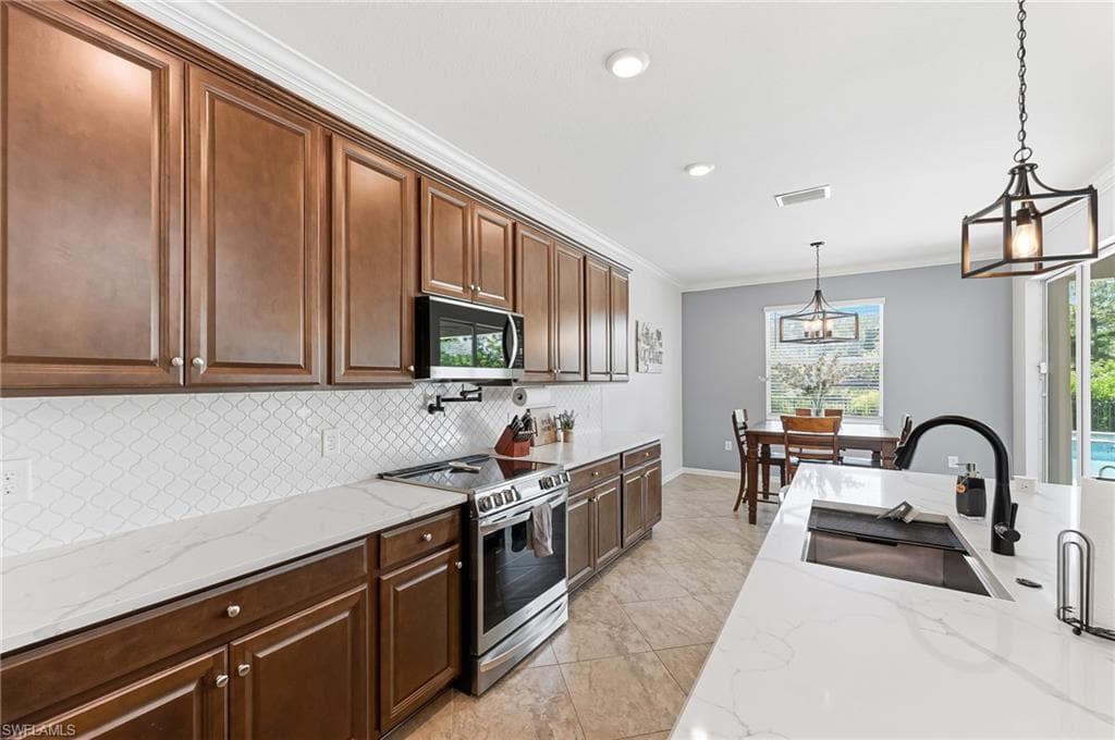 2175 Vermont LN-18