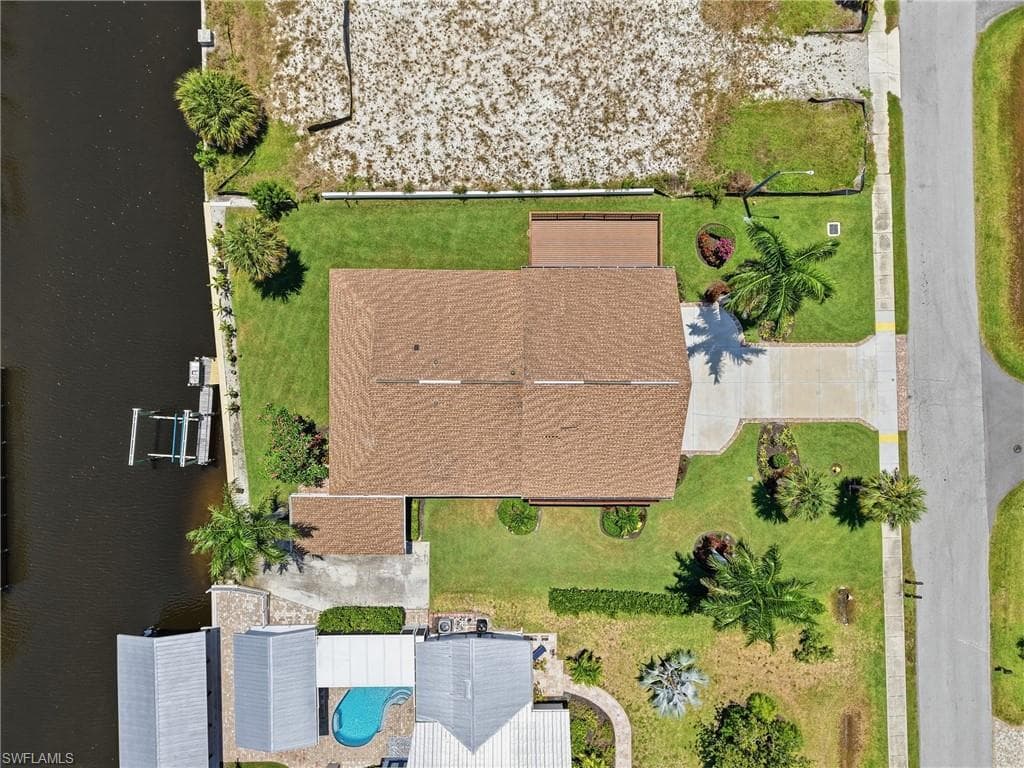 4837 Tarpon AVE-2