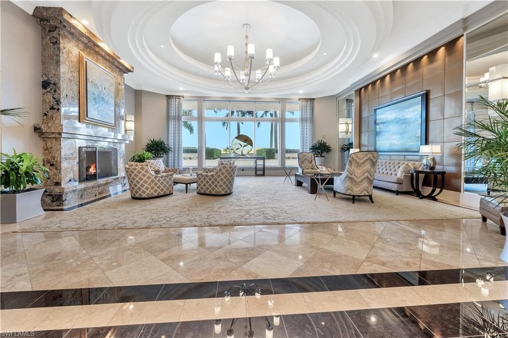 23850 Via Italia CIR 204-37