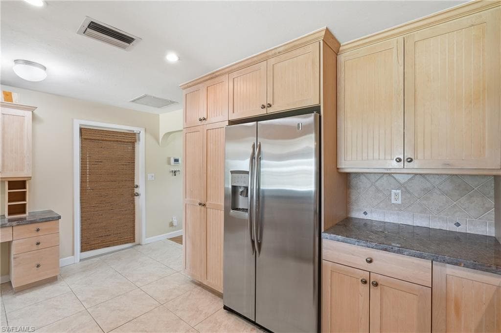 1316 Rordon AVE-12