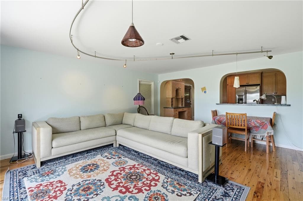 1316 Rordon AVE-16