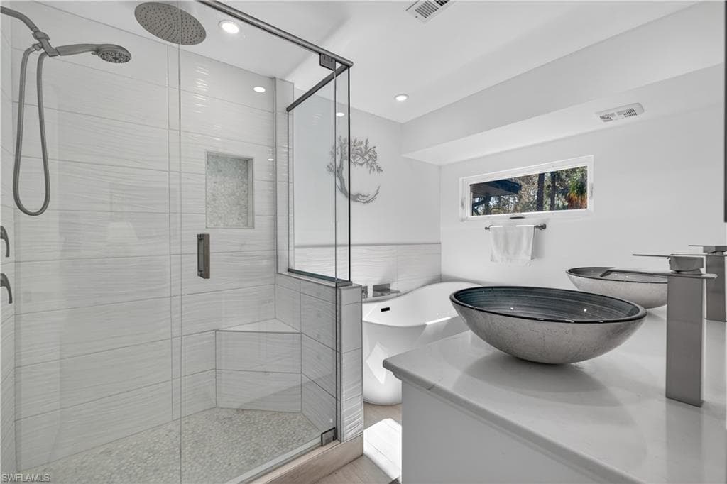 5100 Mahogany Ridge DR-14