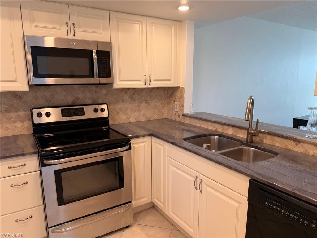 25806 Cockleshell DR C 313-9