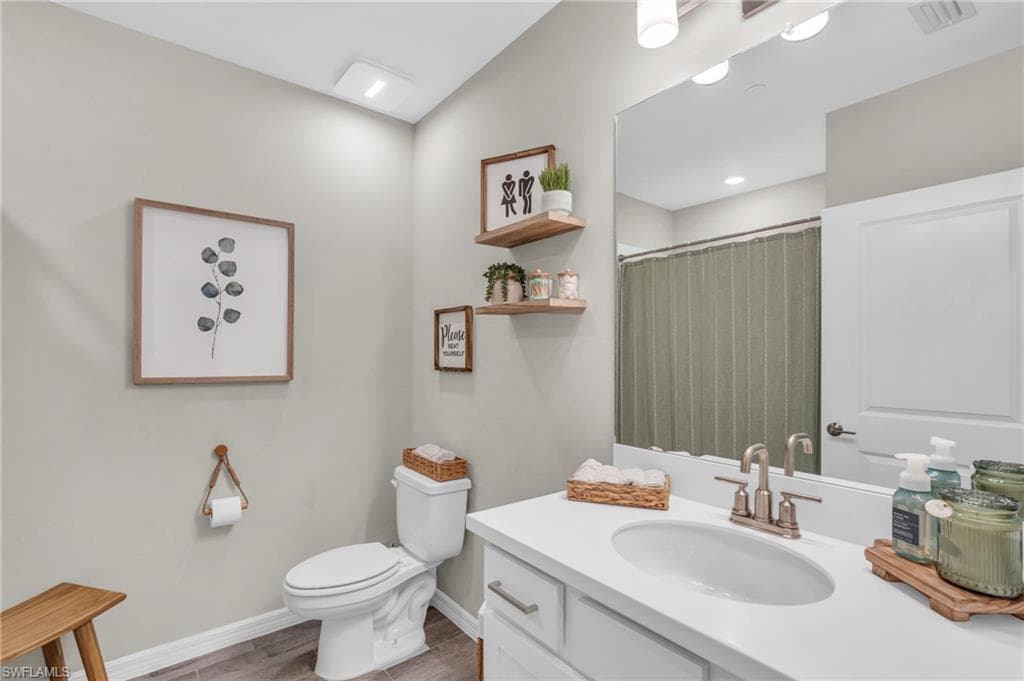 11771 Venetian Lagoon DR 103-19