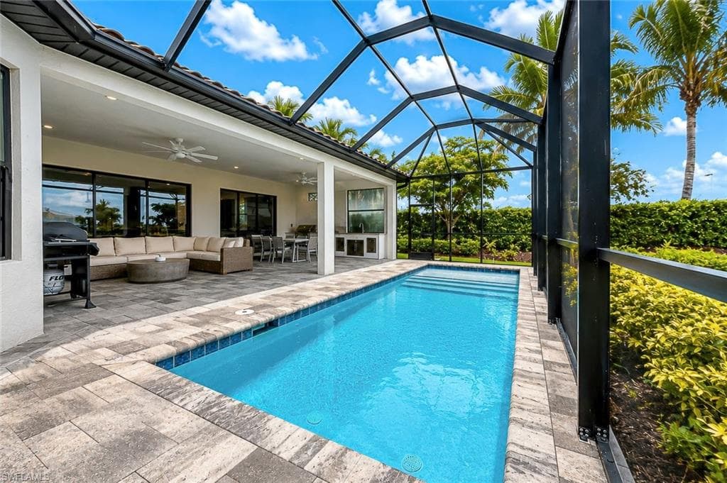 11110 Canal Grande DR-27