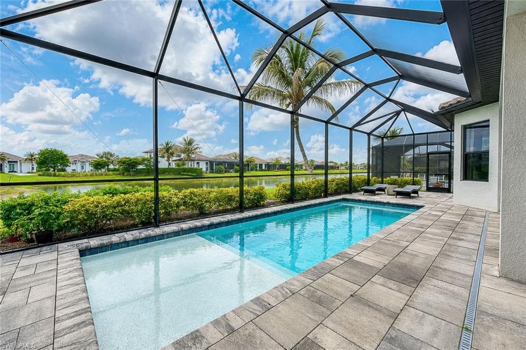 11110 Canal Grande DR-26