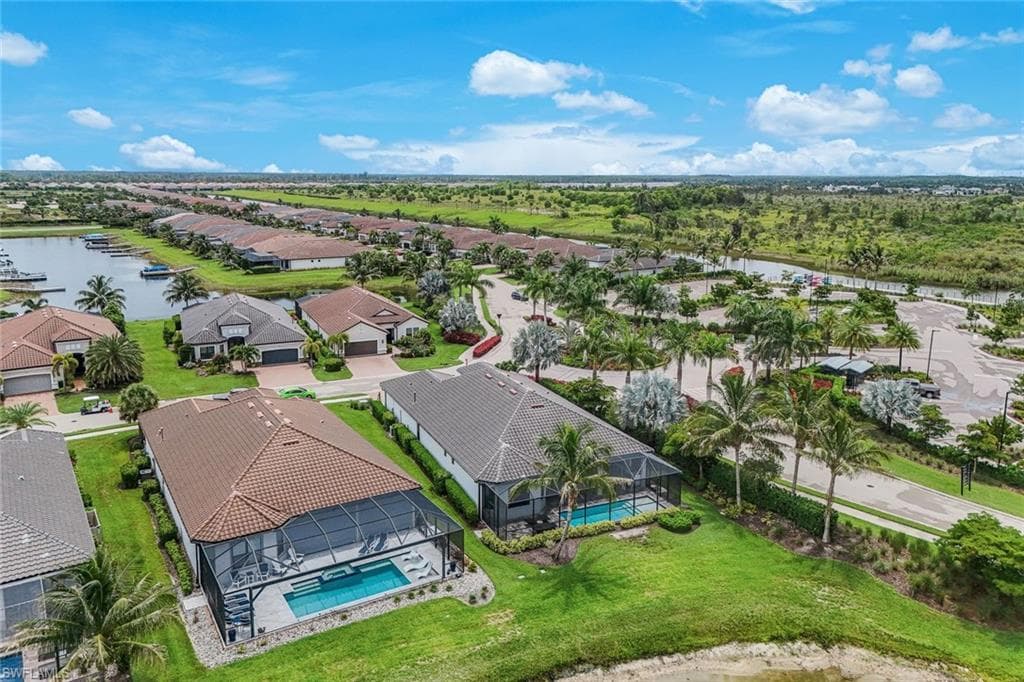 11110 Canal Grande DR-32