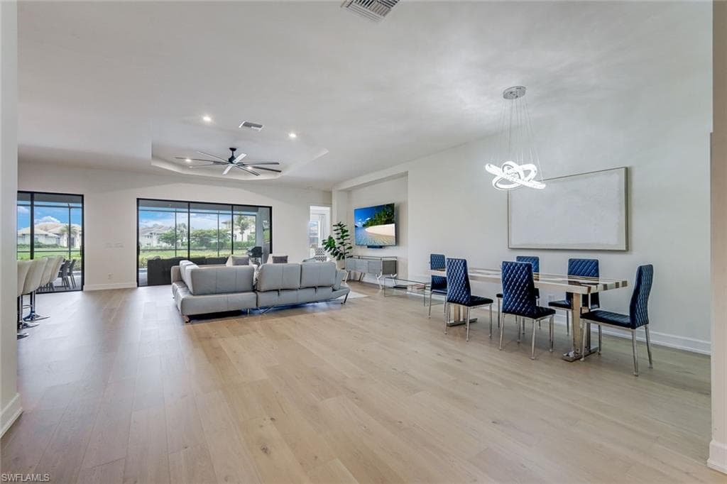 11110 Canal Grande DR-4
