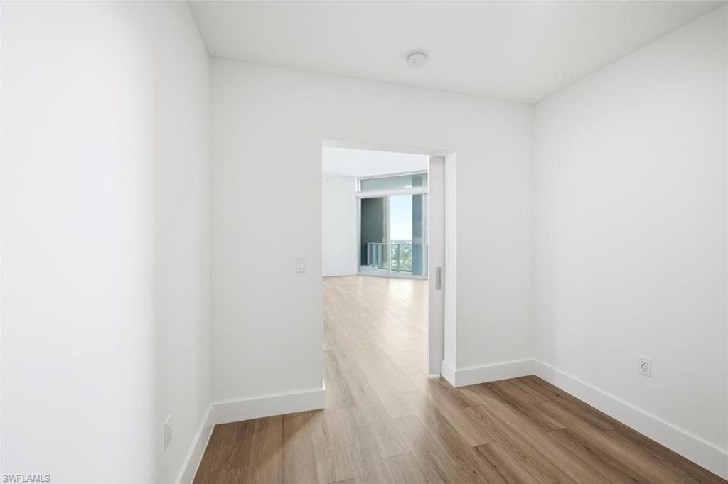 1950 Mayfair ST PH8-14