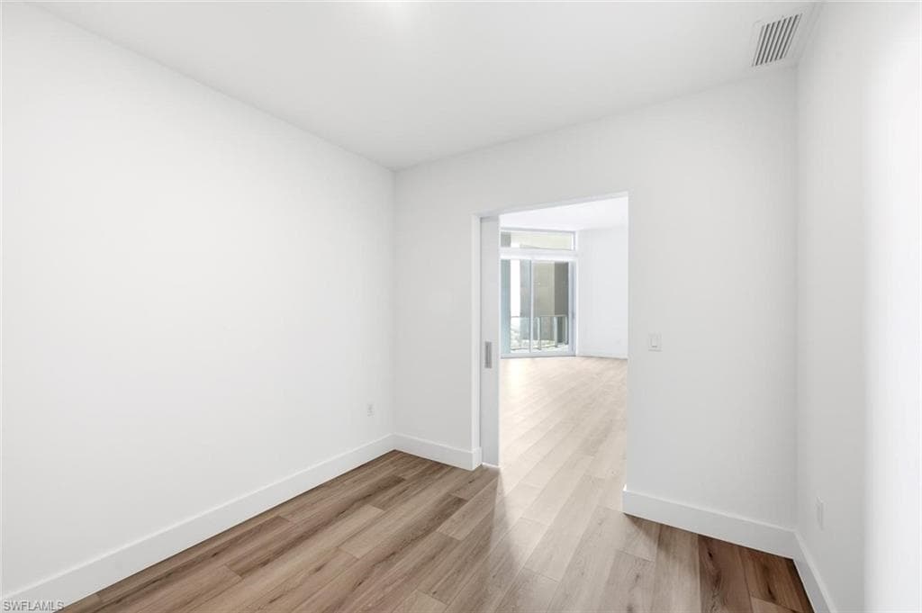 1950 Mayfair ST PH9-13