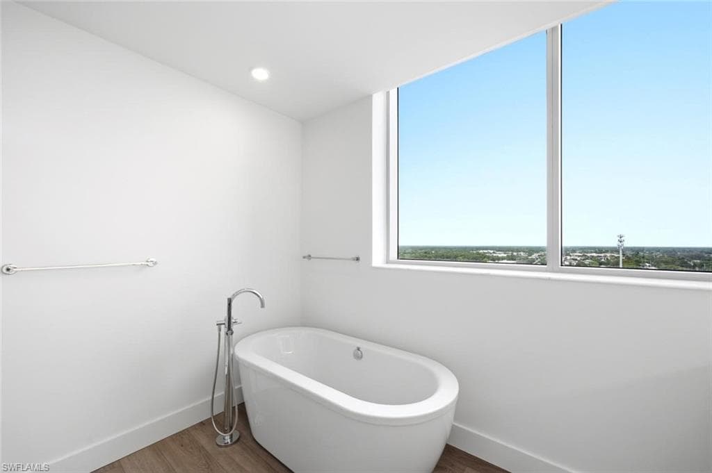 1950 Mayfair ST PH11-20
