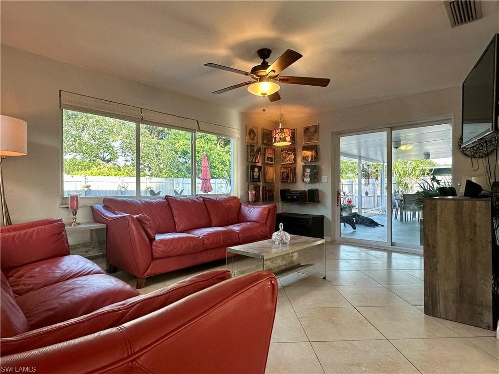 1495 Cranville SQ-26