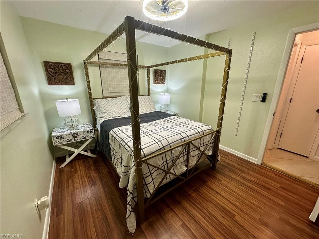 1495 Cranville SQ-16