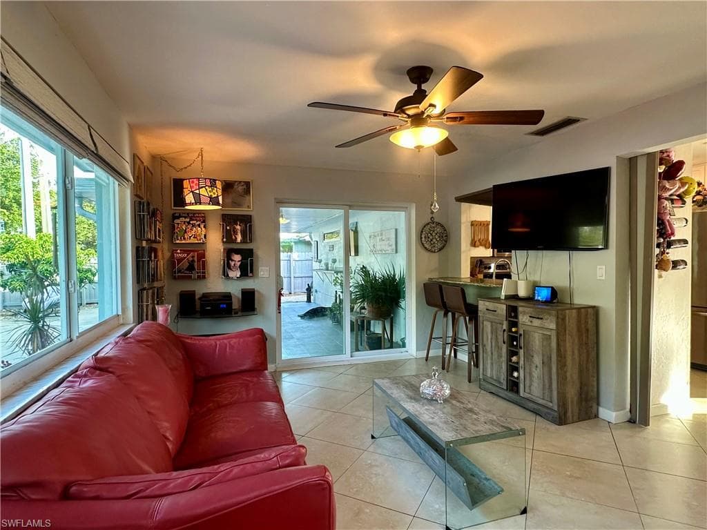 1495 Cranville SQ-27