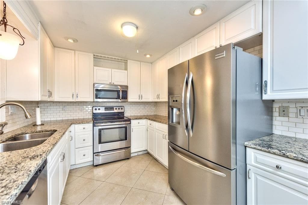 1495 Cranville SQ-23