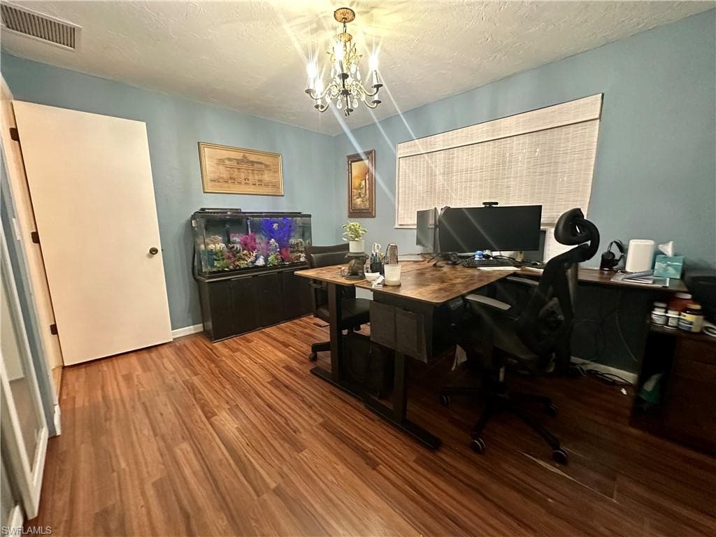 1495 Cranville SQ-20