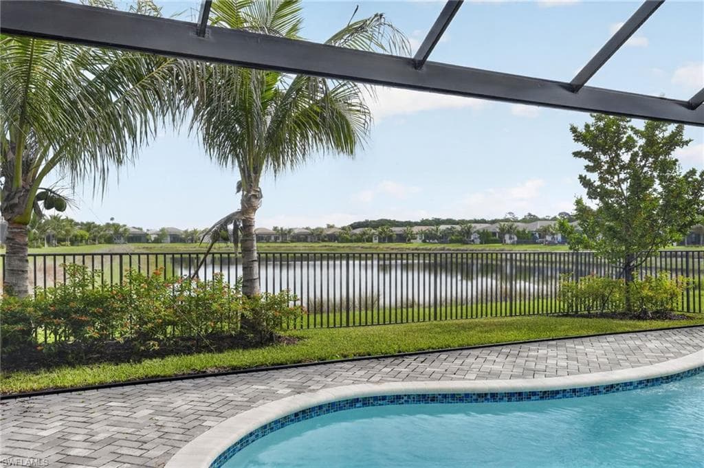 12436 Purple Ficus WAY-28