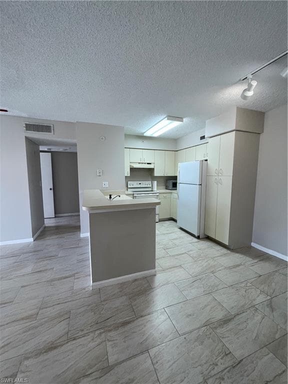 13521 Eagle Ridge DR 123-5