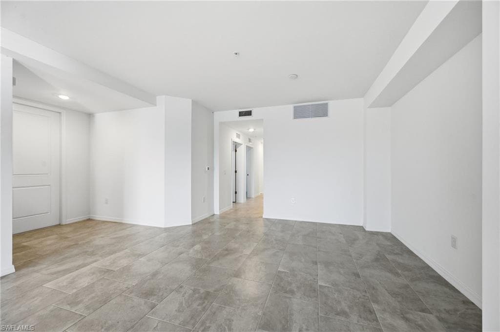 5603 Newcastle CT 5612-4
