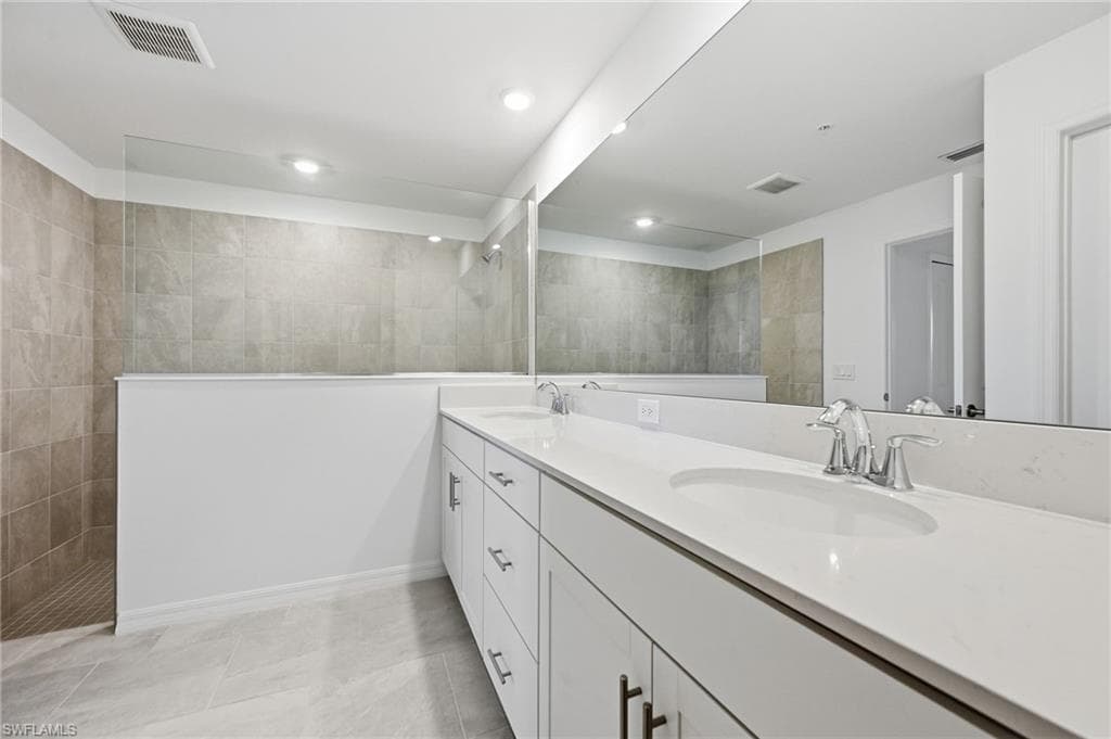 5603 Newcastle CT 5612-15