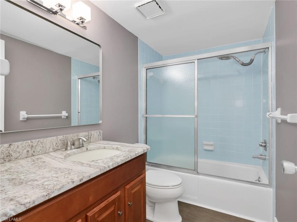 300 Valley Stream DR 8A-24