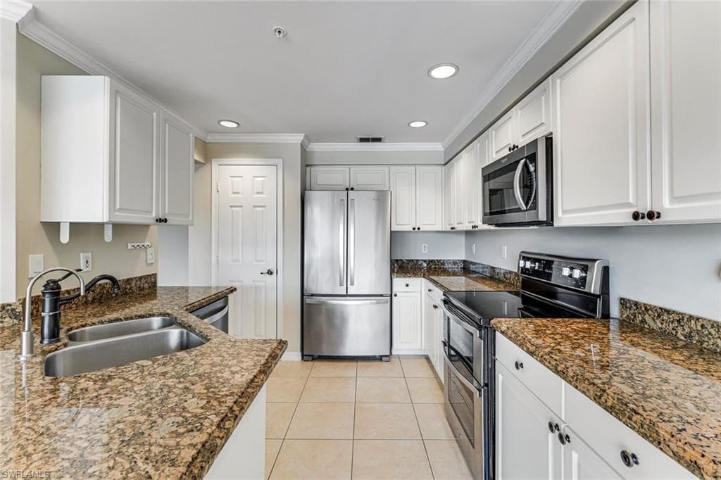 7756 Gardner DR 102-8