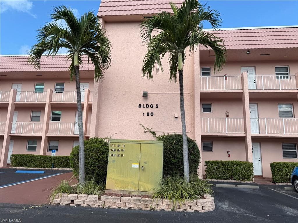180 Turtle Lake CT 206-9